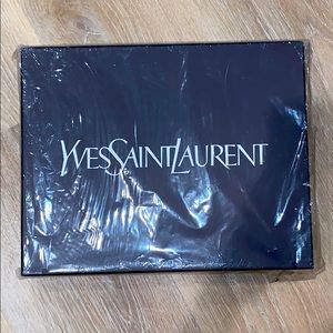 Yves Saint Laurent men’s suit carrier!